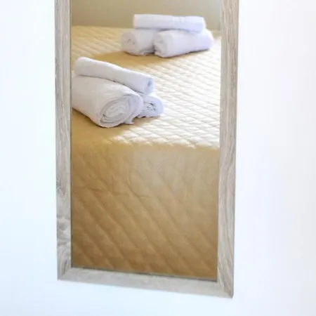 Bed & Breakfast Campus Dei - *
