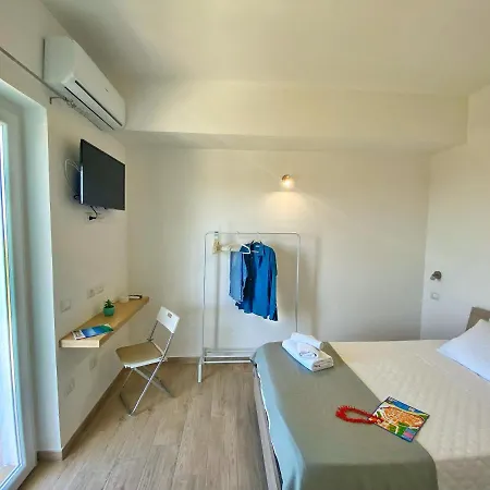 Bed & Breakfast Campus Dei - *